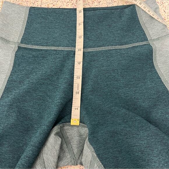 Outdoor Voices x Madewell 3/4 Two Tone Color Block Capri Leggings Women’s XS - Picture 6 of 7